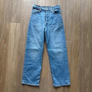 Levis ribcage straight denim jeans Size 26